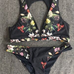 Agua Bendita Floral Bikini - Black and Multicolor